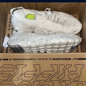 NIKE SPACEHIPPIES 04 Size 8